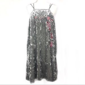Hummingbird Gray Floral Embroidered Velvet Dress L